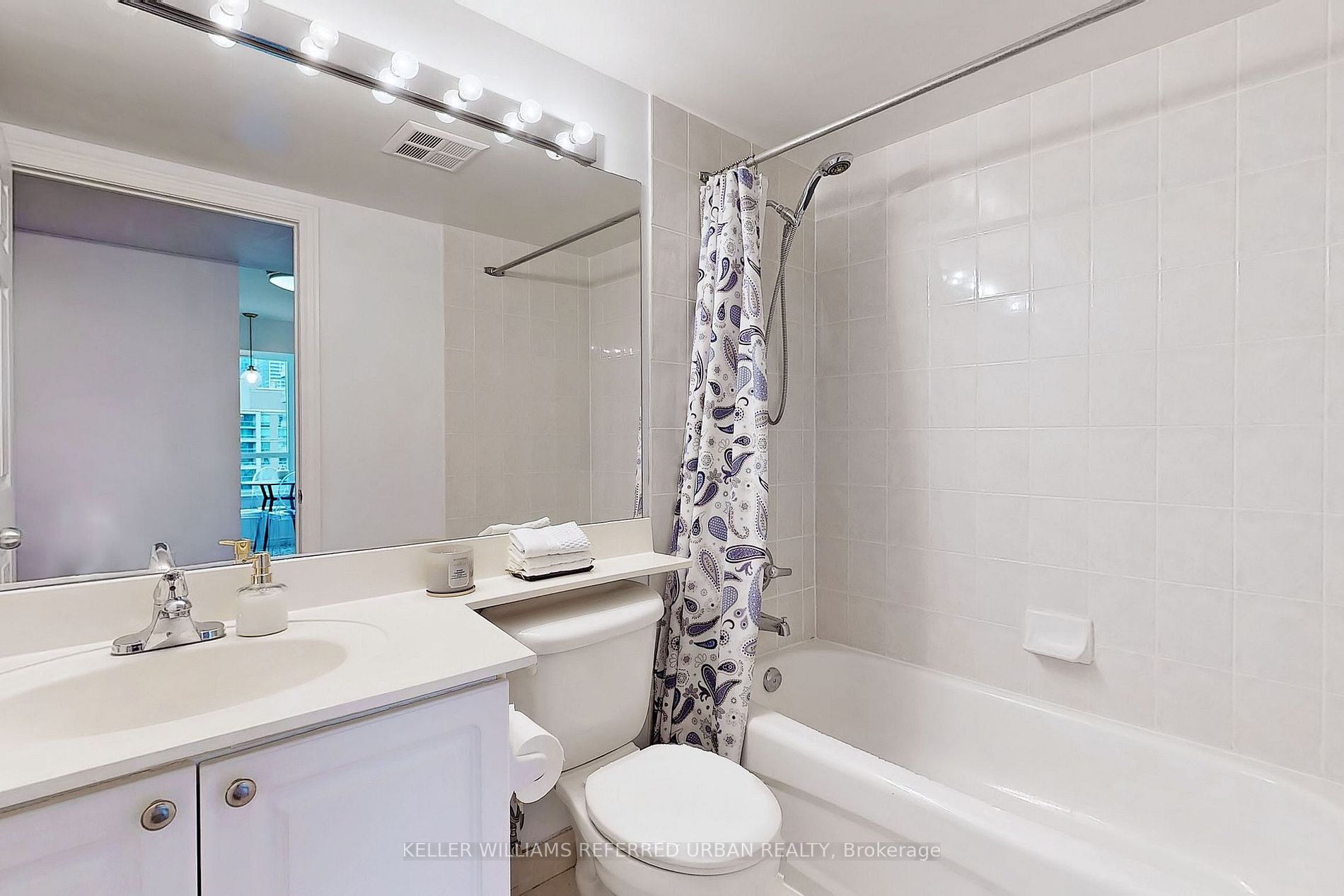 35 Finch Ave E, #1505