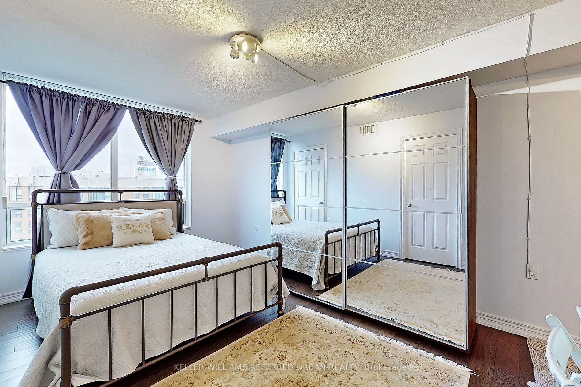 35 Finch Ave E, #1505