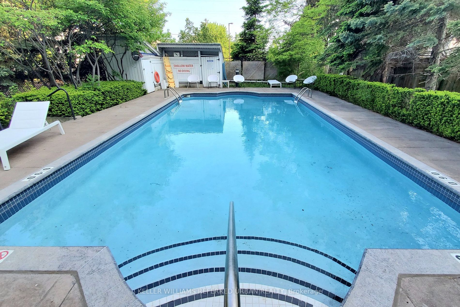 35 Finch Ave E, #1505