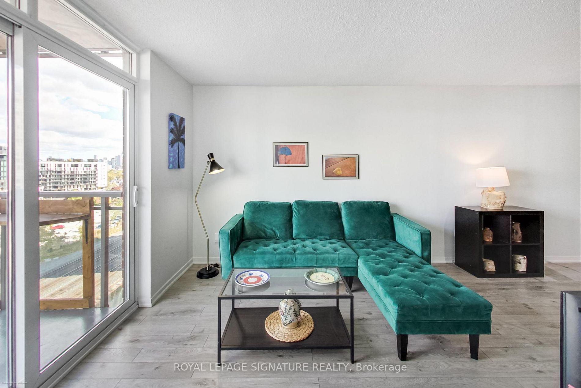 38 Joe Shuster Way, #926