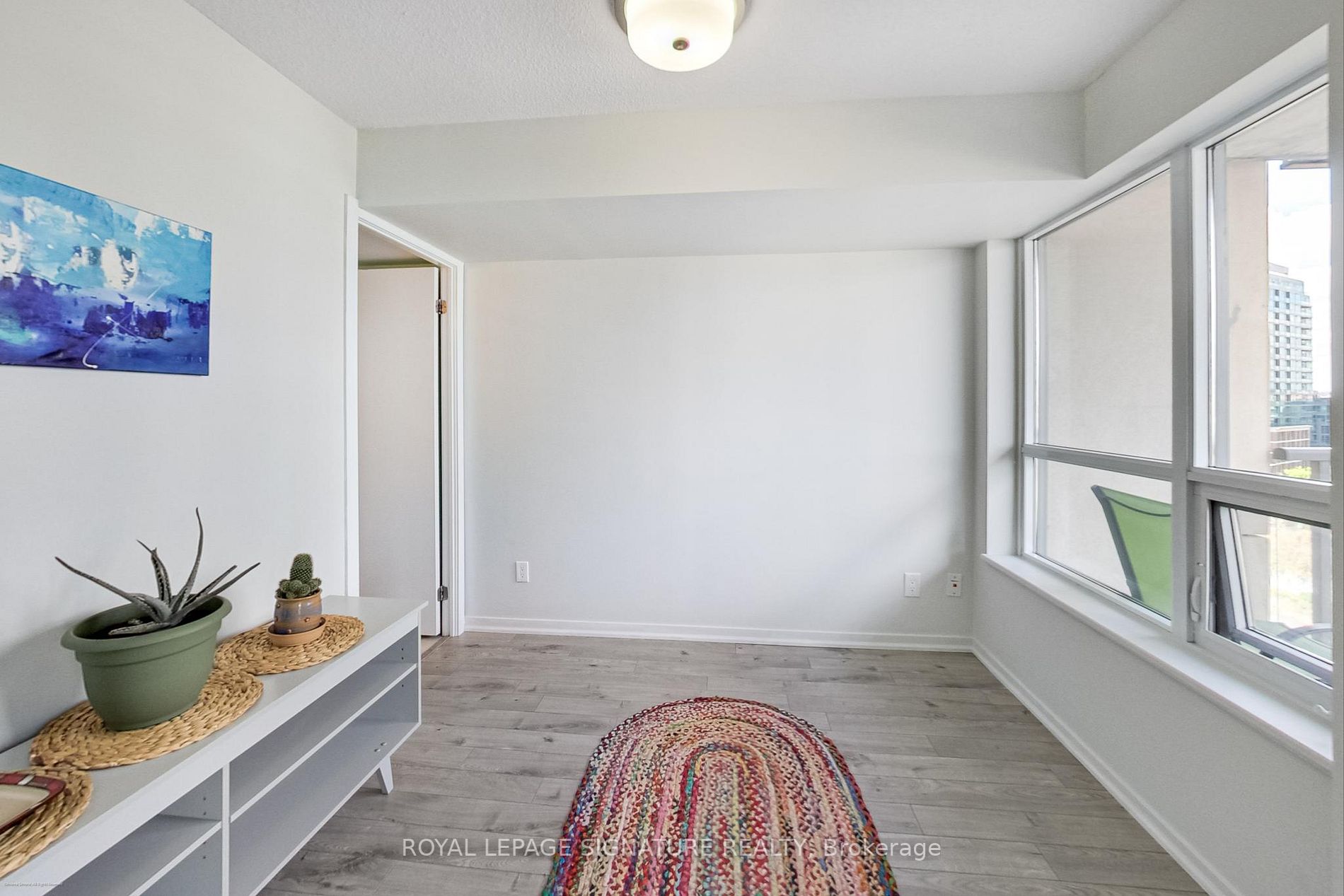 38 Joe Shuster Way, #926
