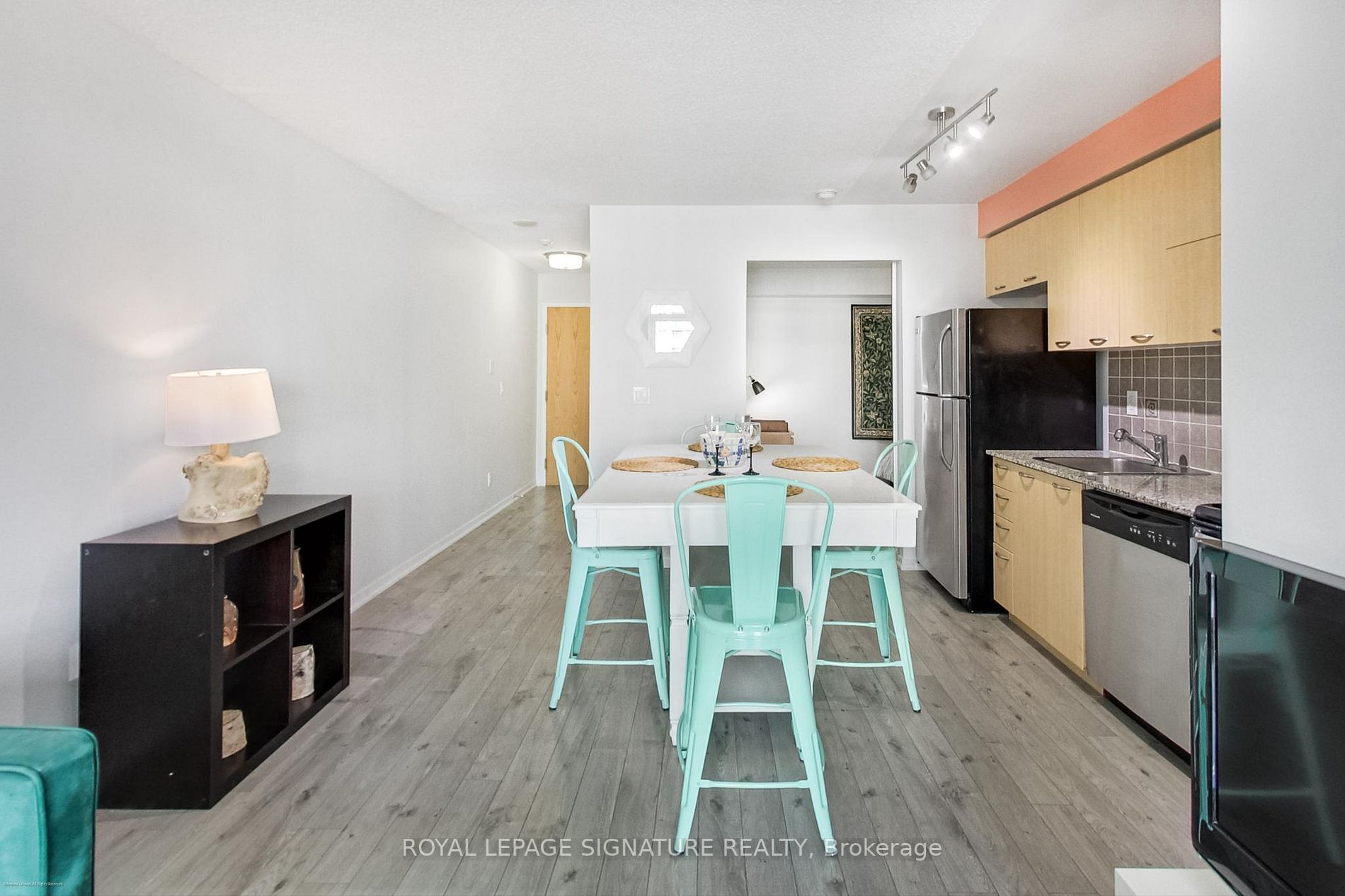 38 Joe Shuster Way, #926
