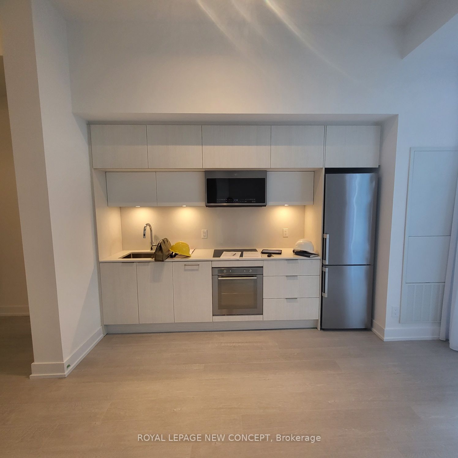 25 Adra Grado Way, #601