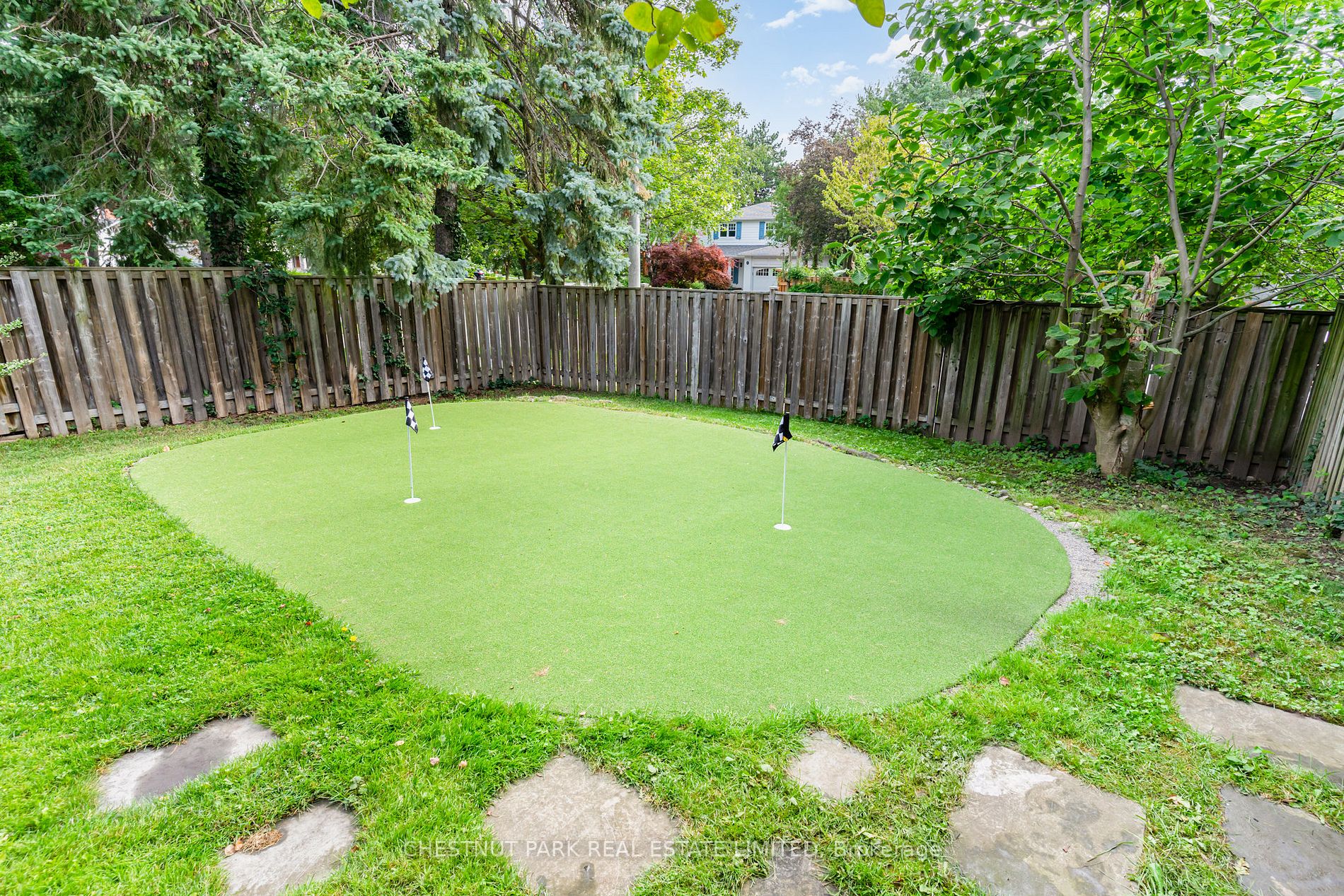 12 Barrydale Cres