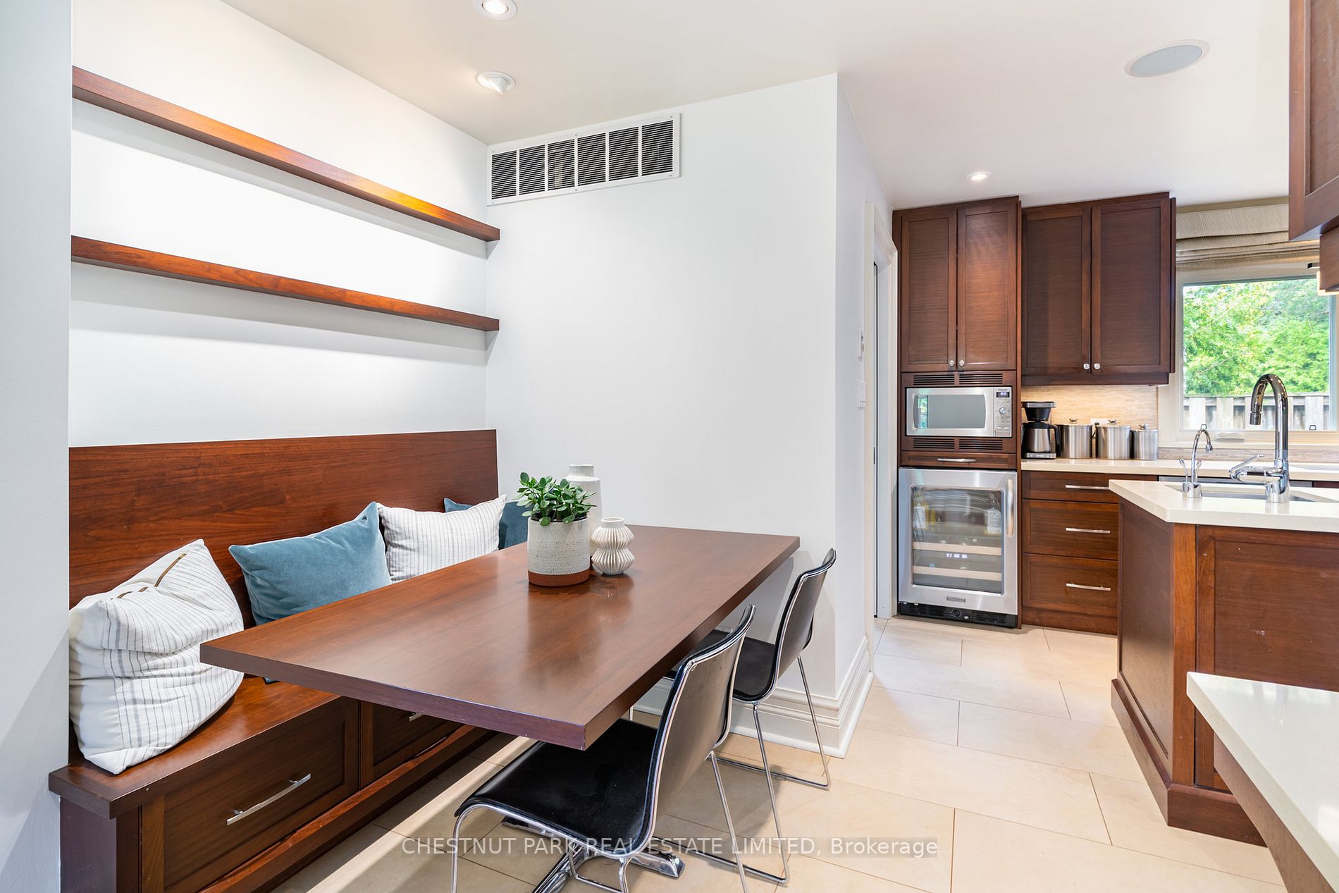12 Barrydale Cres