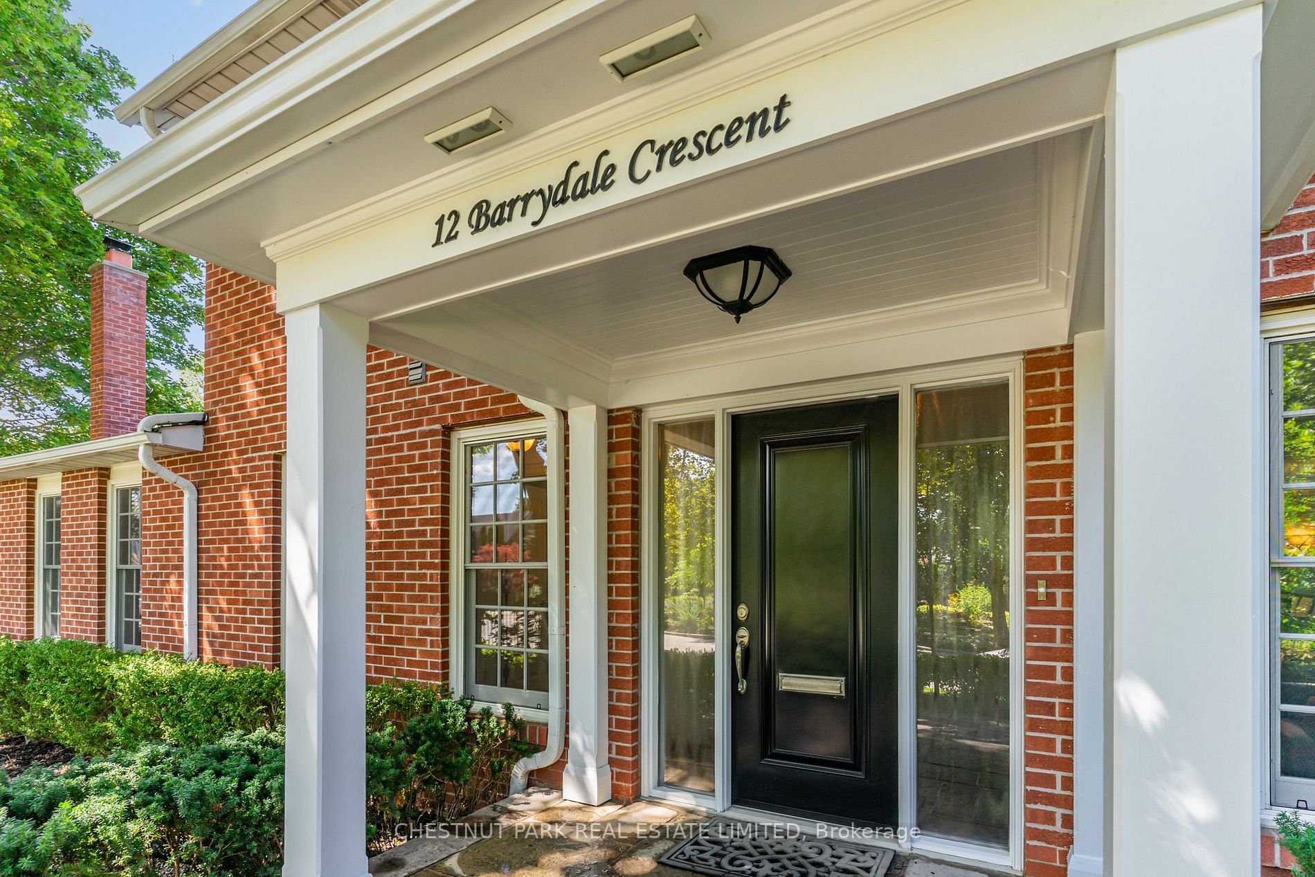 12 Barrydale Cres