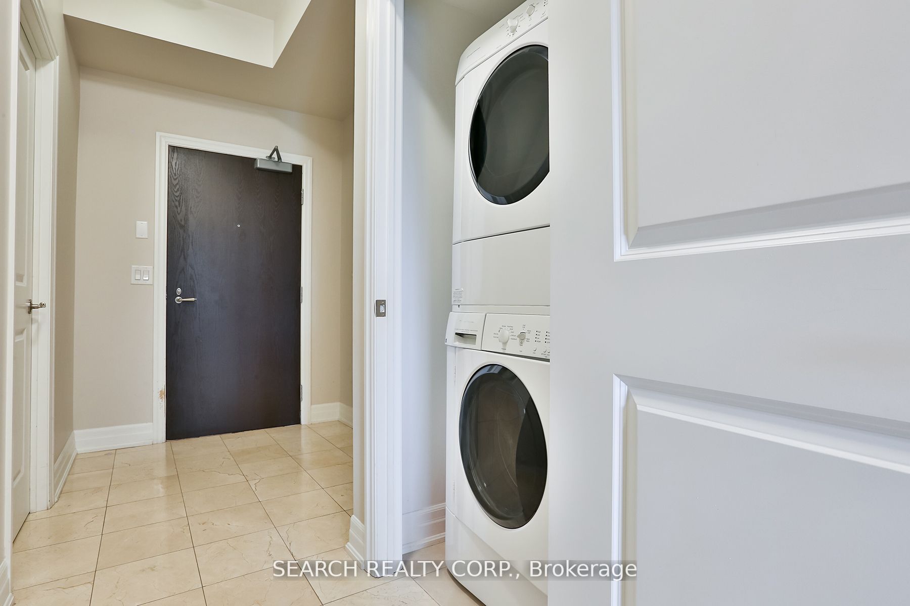 23 Rean Dr, #303