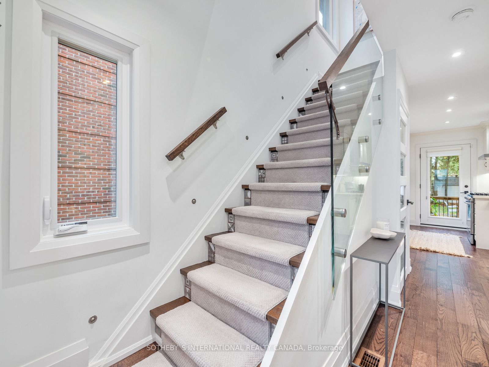 131 Glenvale Blvd