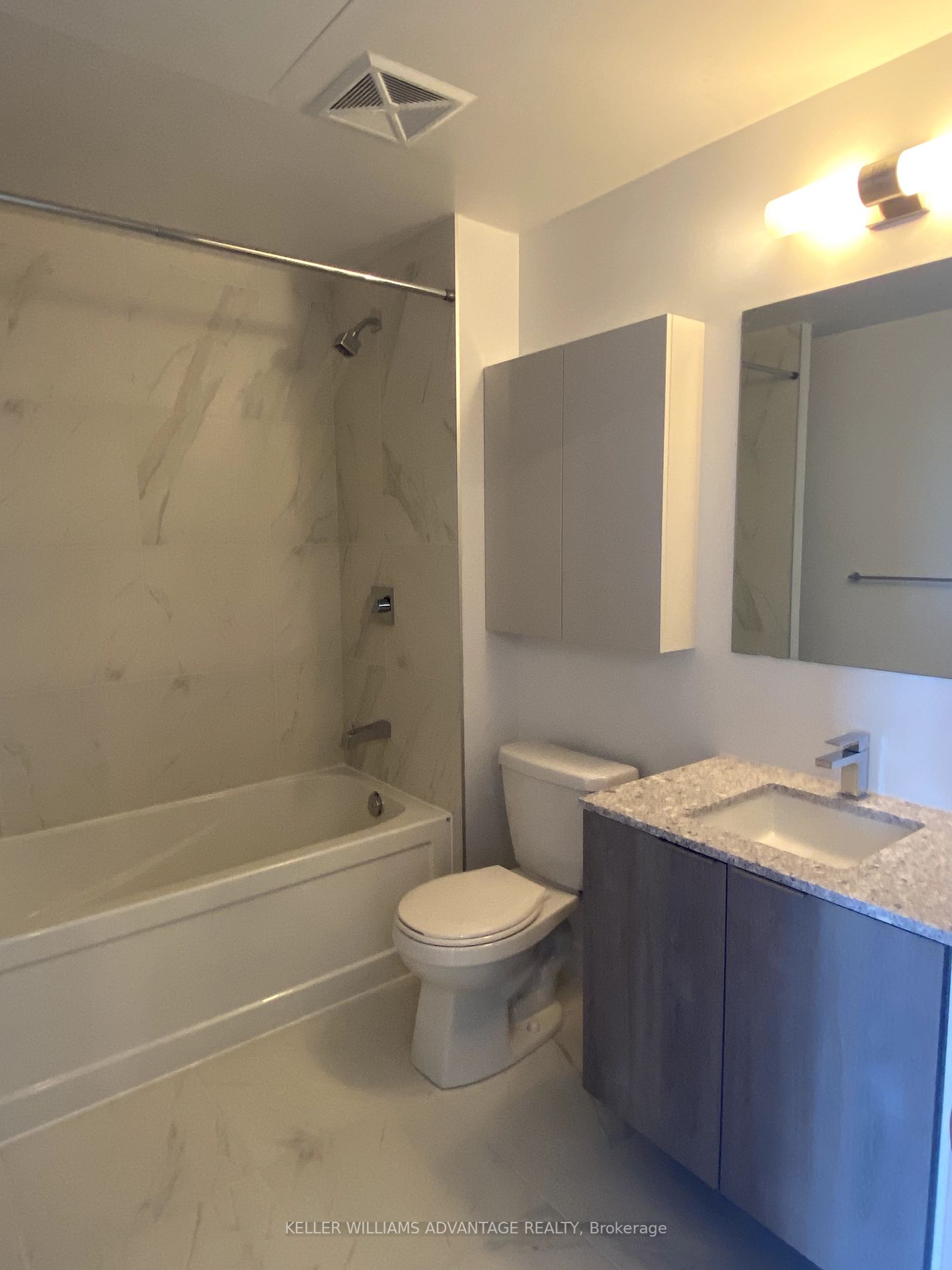 31 Tippett Rd, #1607