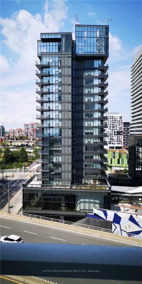 19 Bathurst St, #1205