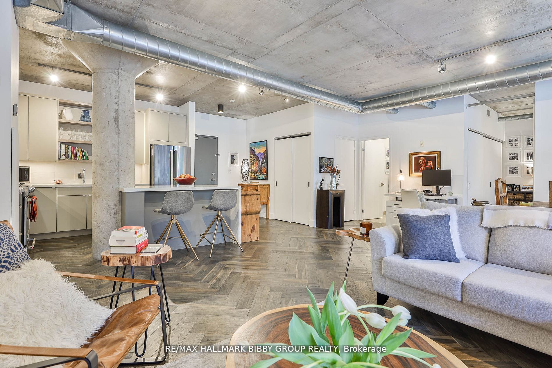 42 Camden St, #203