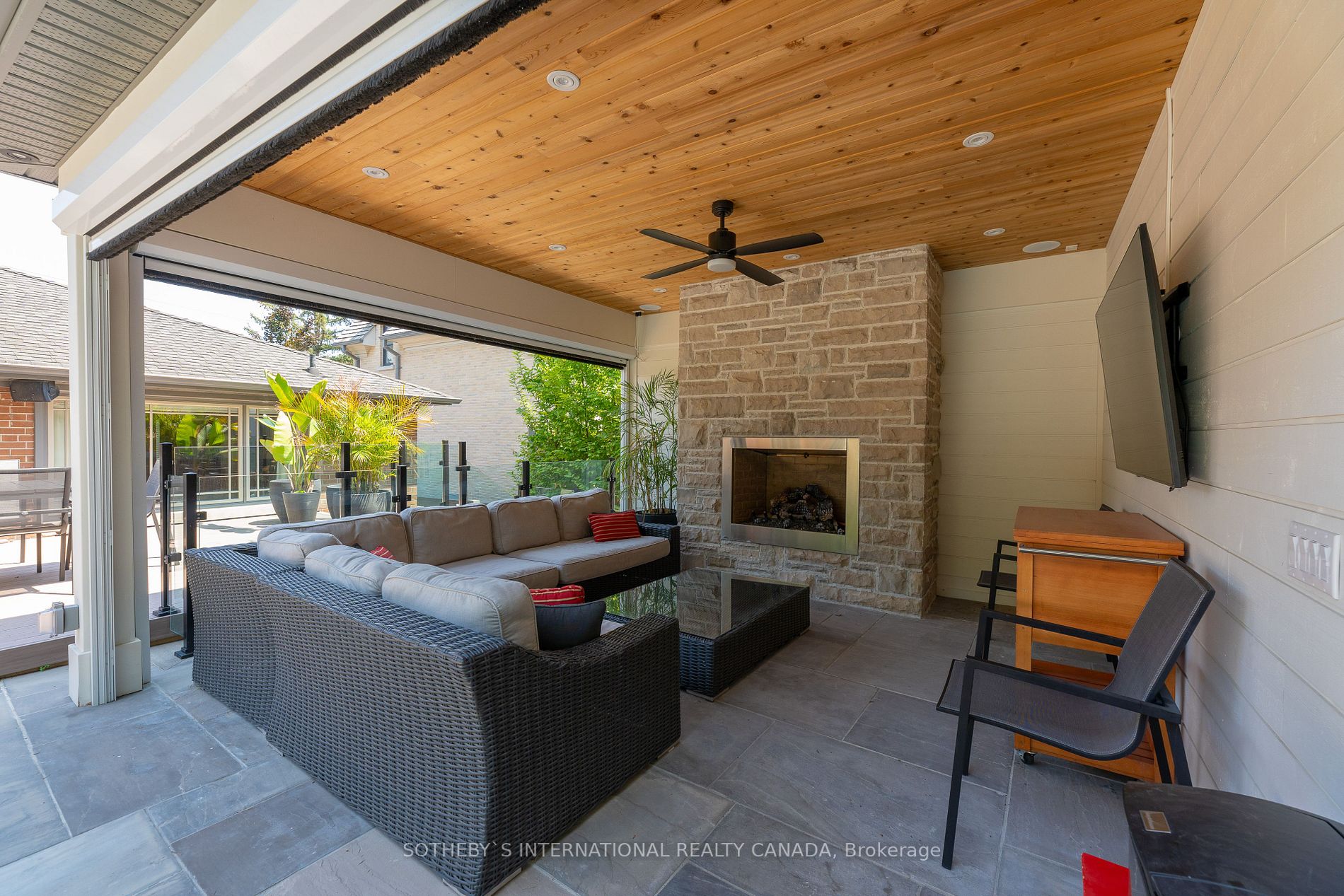 39 Sunnydene Cres
