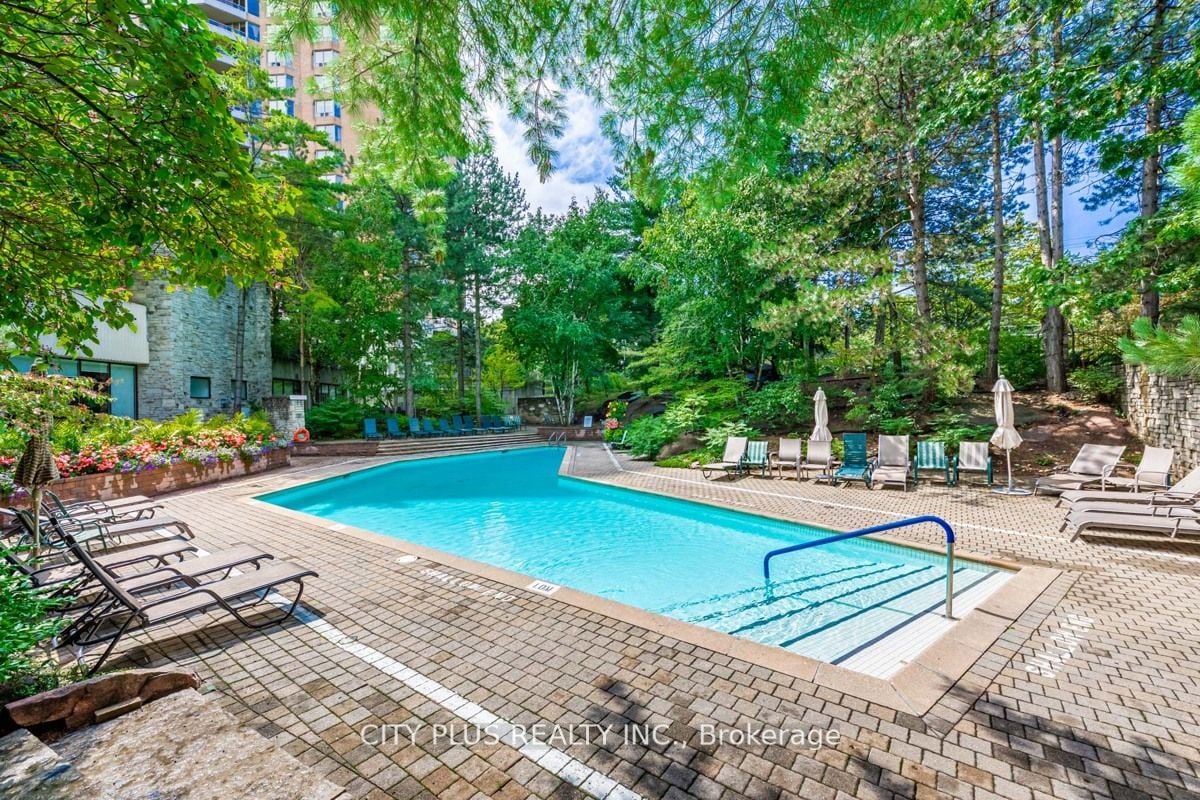 89 Skymark Dr, #3010
