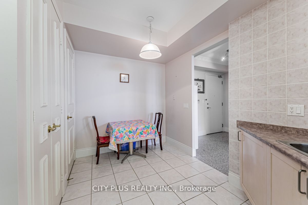 89 Skymark Dr, #3010