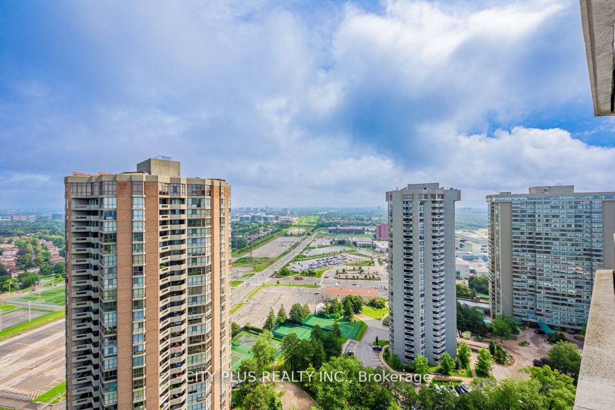 89 Skymark Dr, #3010