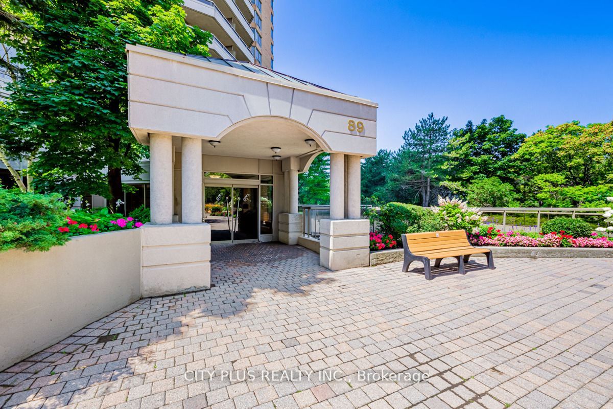 89 Skymark Dr, #3010