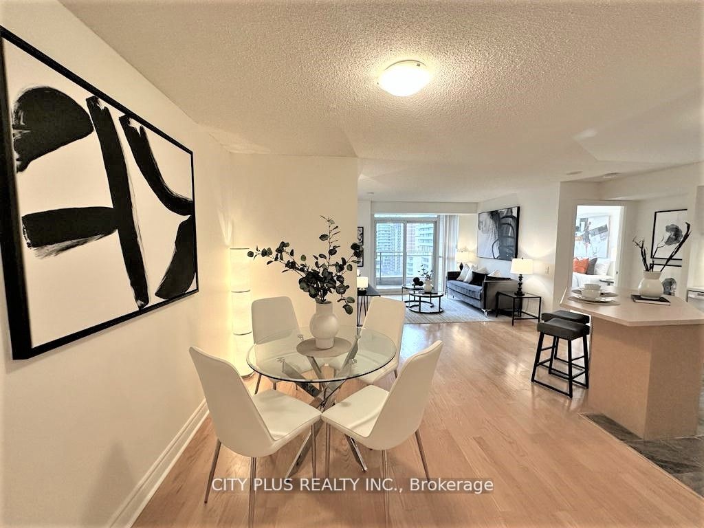123 Eglinton Ave E, #1103