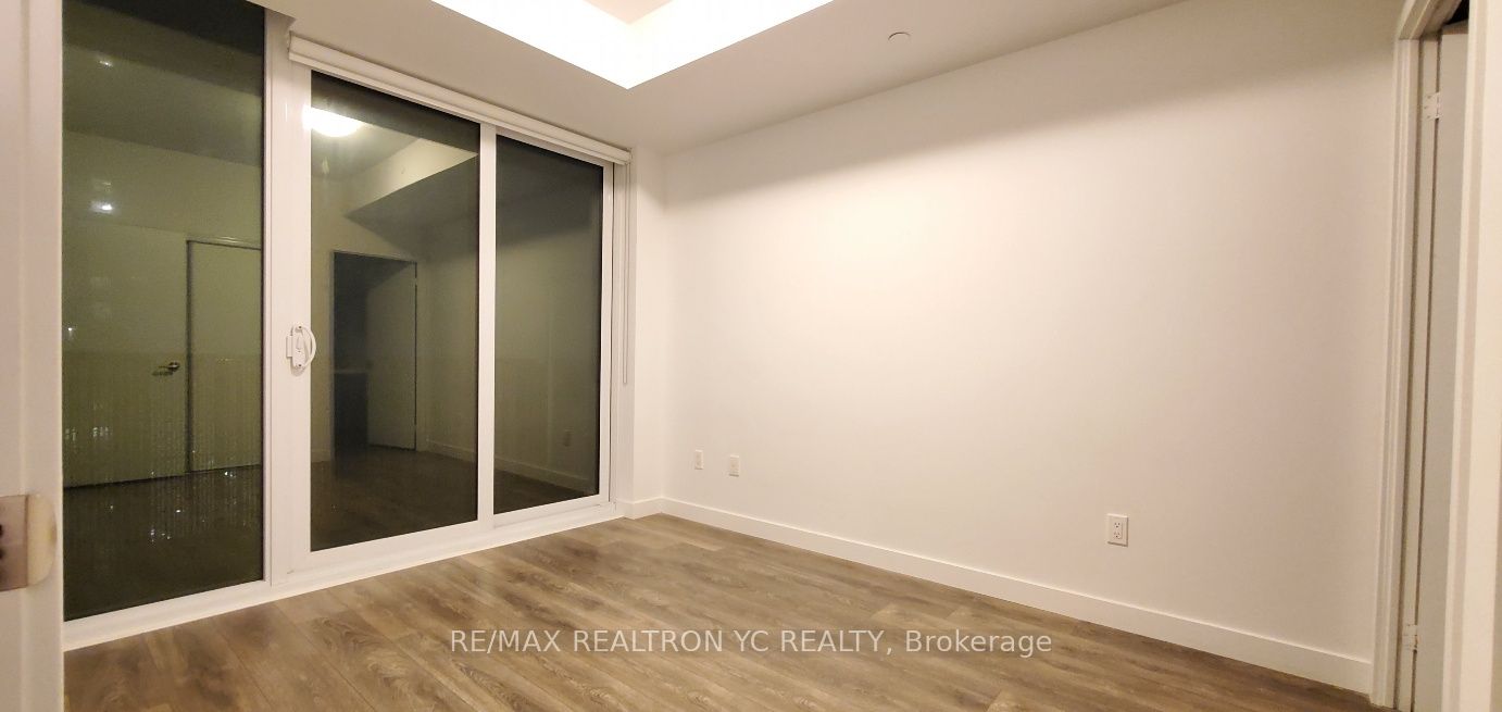 8 Eglinton Avenue E, #4101