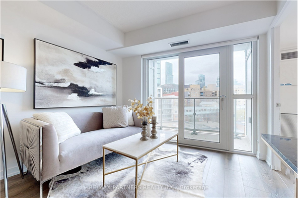 219 Dundas St E, Toronto