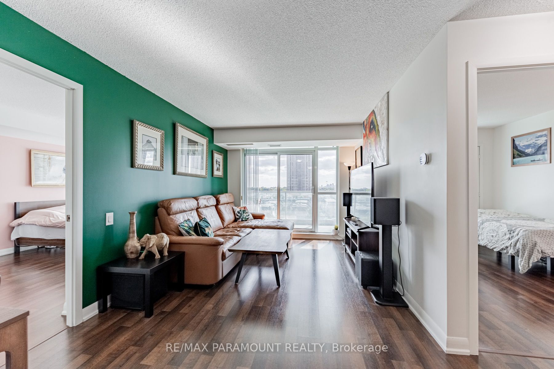 17 Anndale Dr, #915