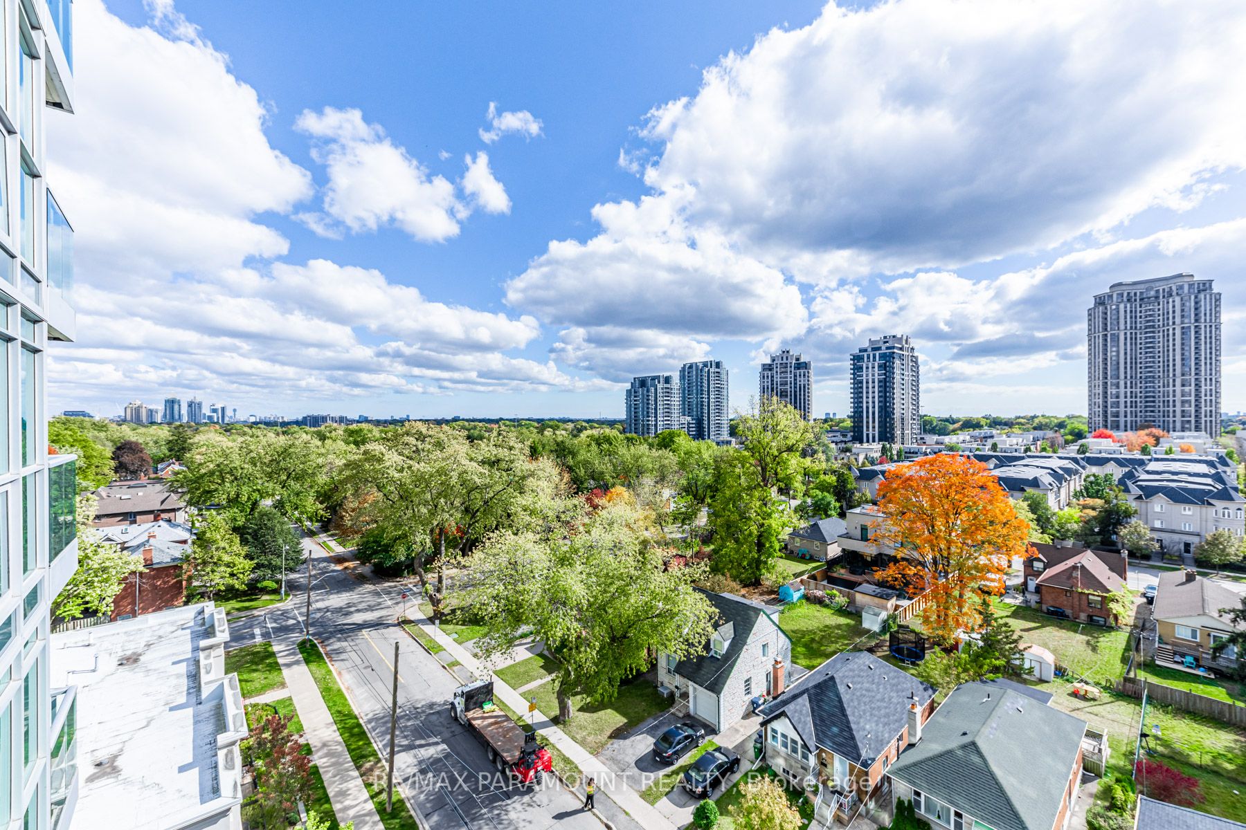 17 Anndale Dr, #915