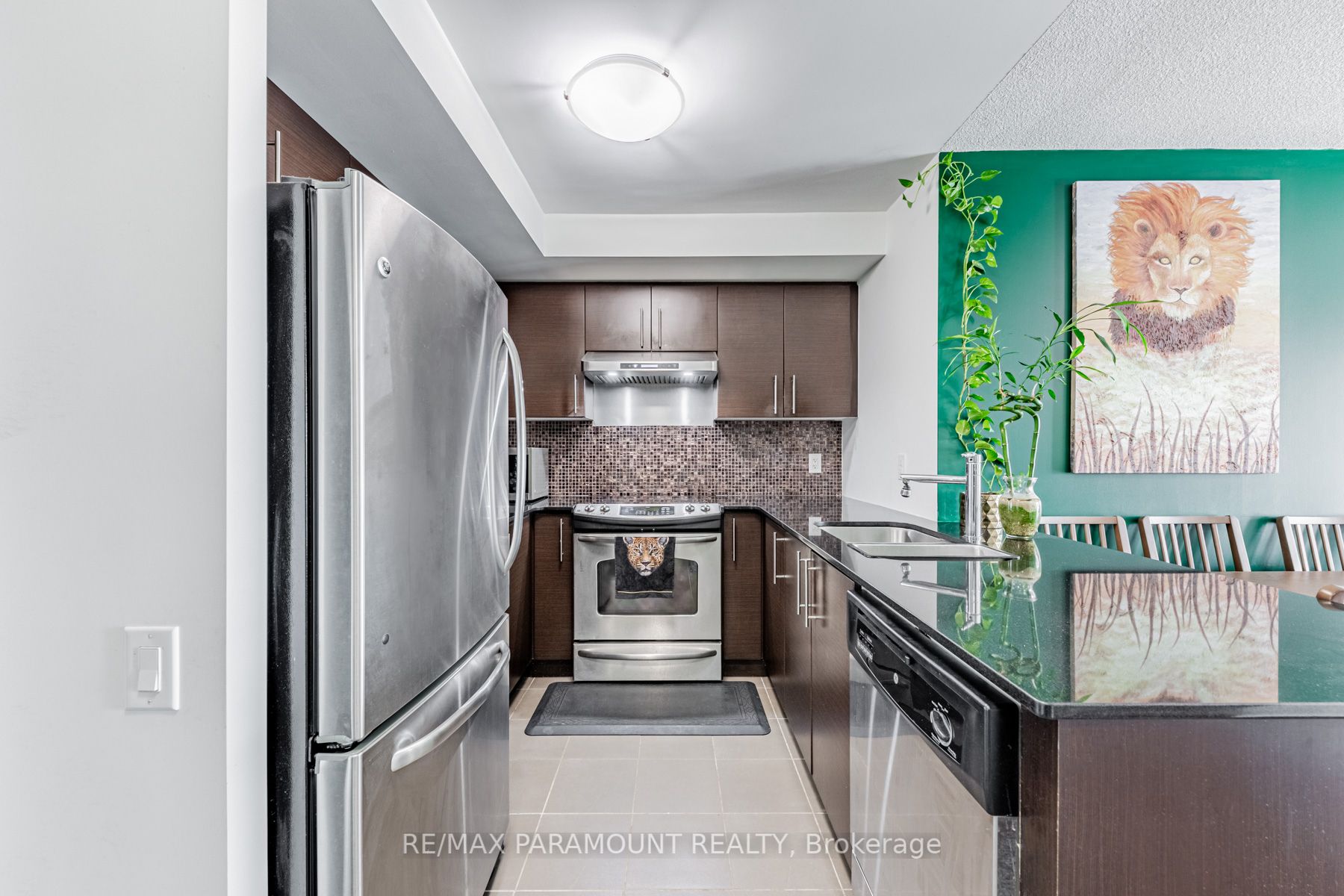 17 Anndale Dr, #915