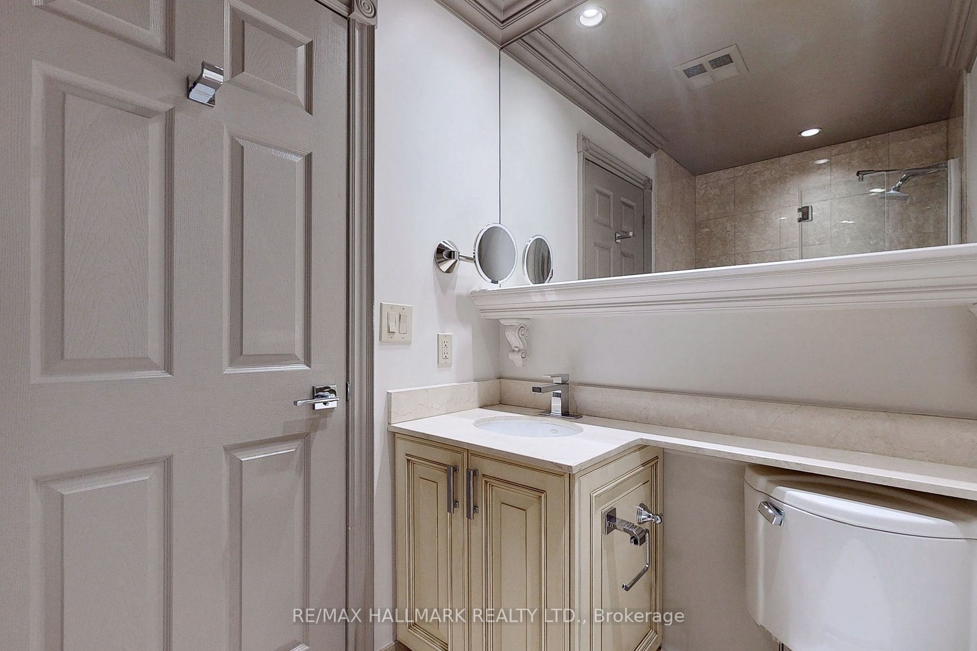 8 Park Rd, #3710