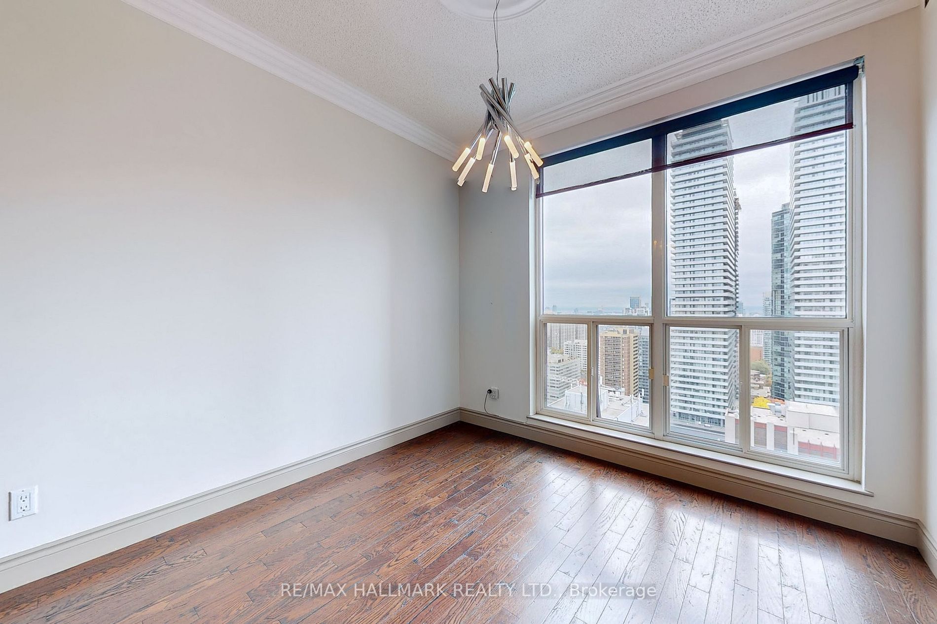 8 Park Rd, #3710