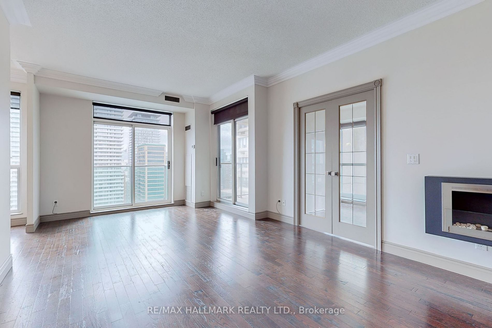8 Park Rd, #3710