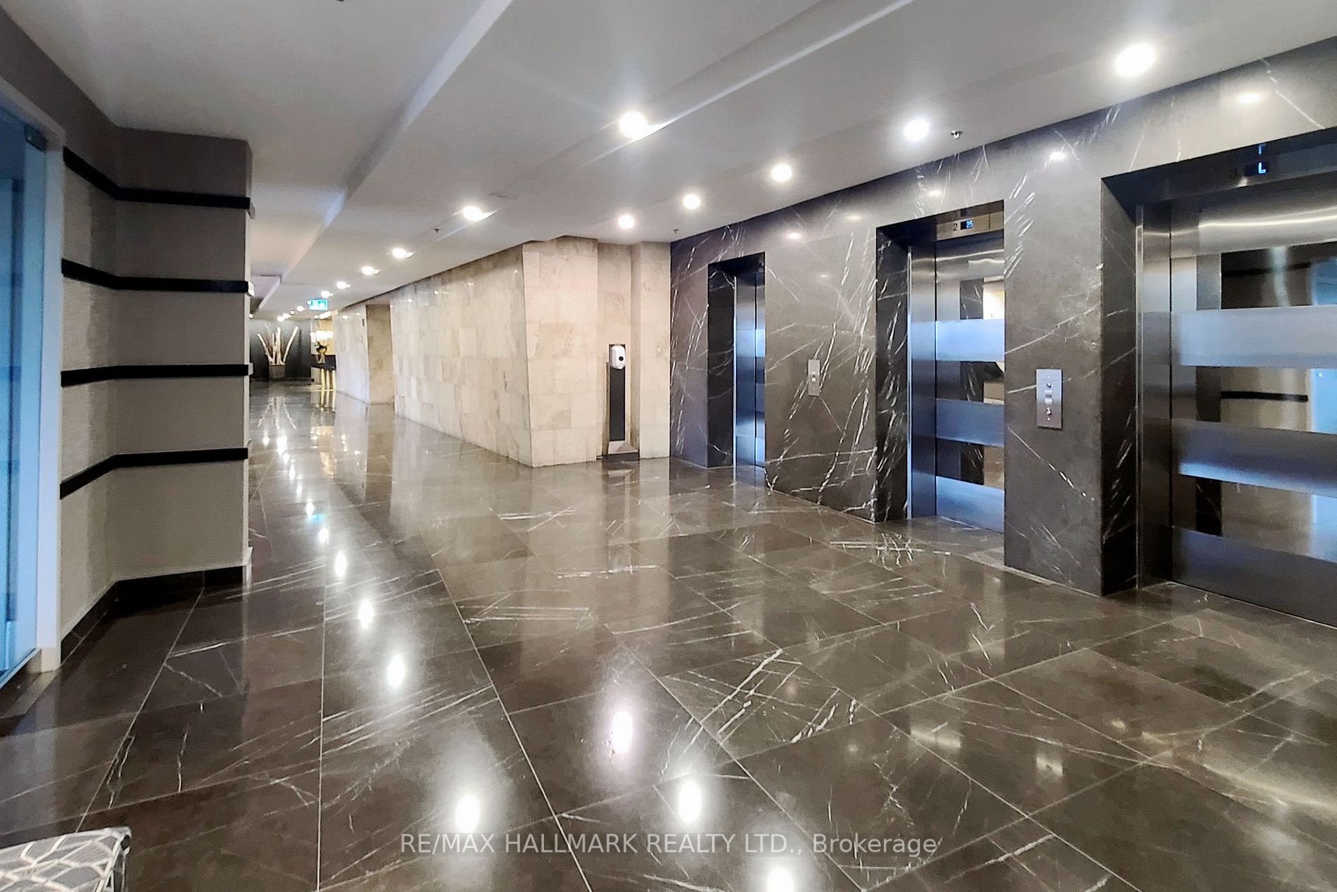 8 Park Rd, #3710