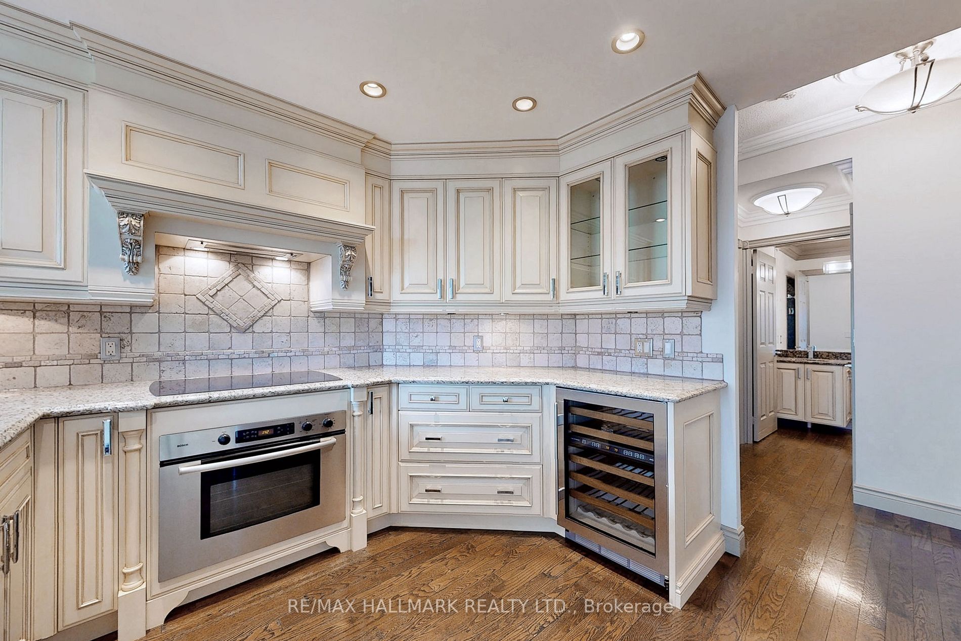 8 Park Rd, #3710