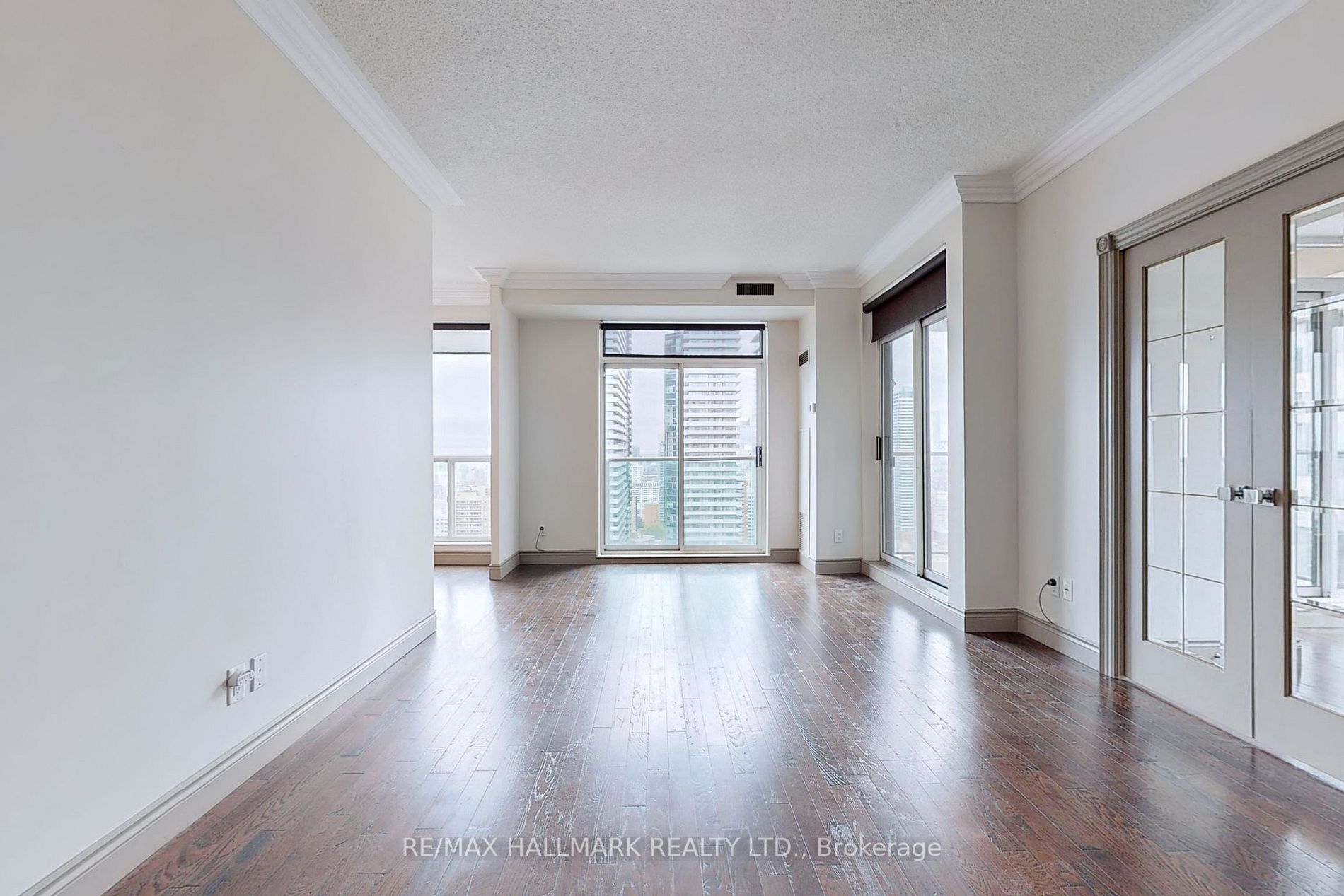 8 Park Rd, #3710