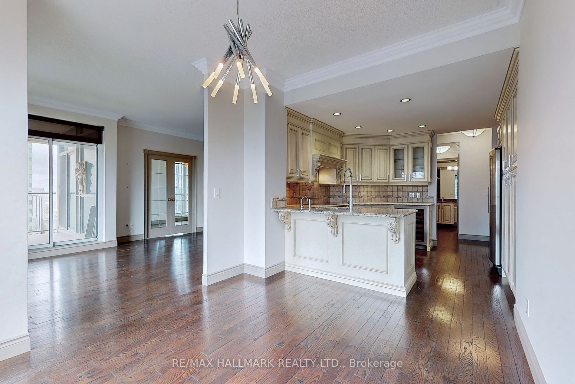 8 Park Rd, #3710