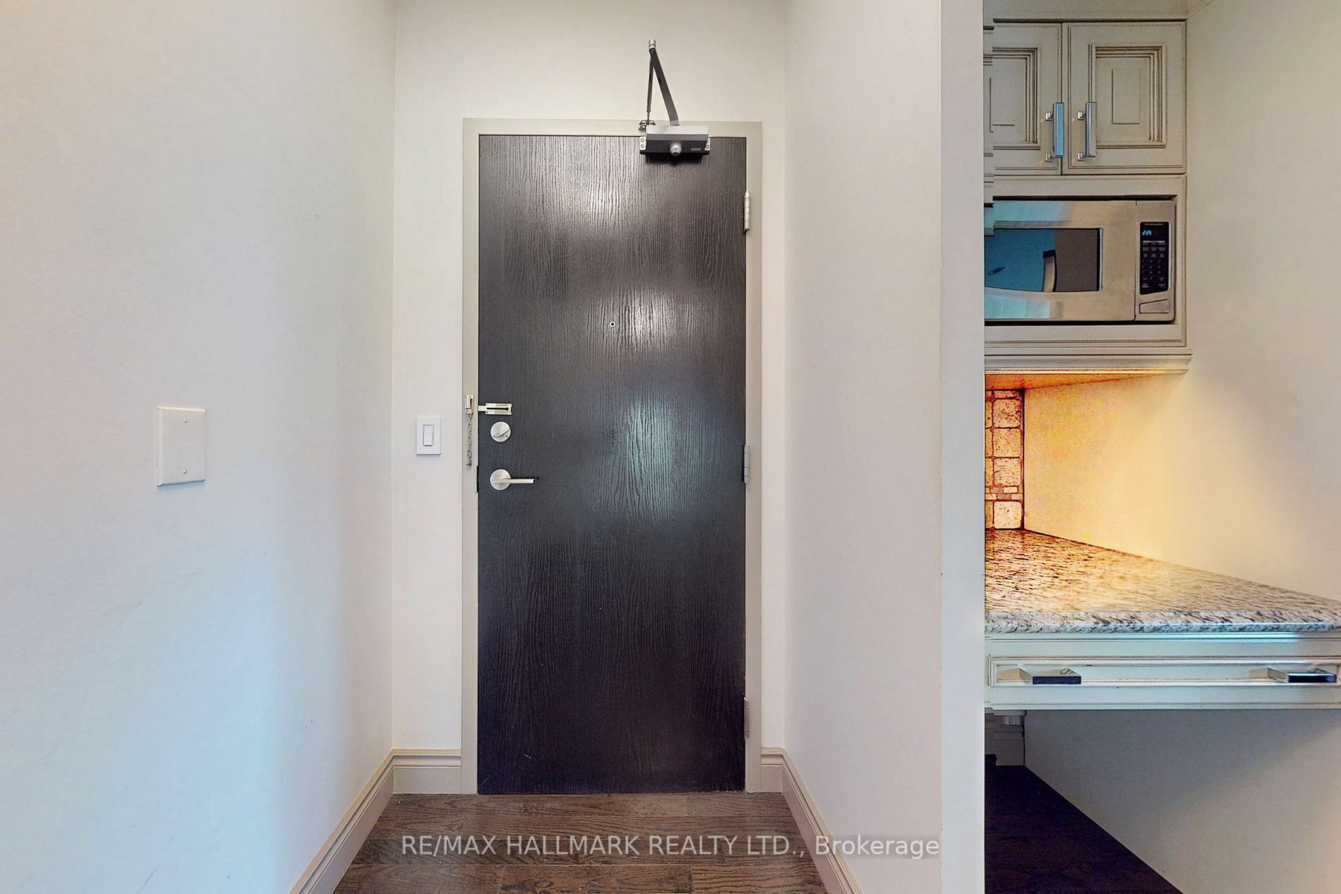 8 Park Rd, #3710