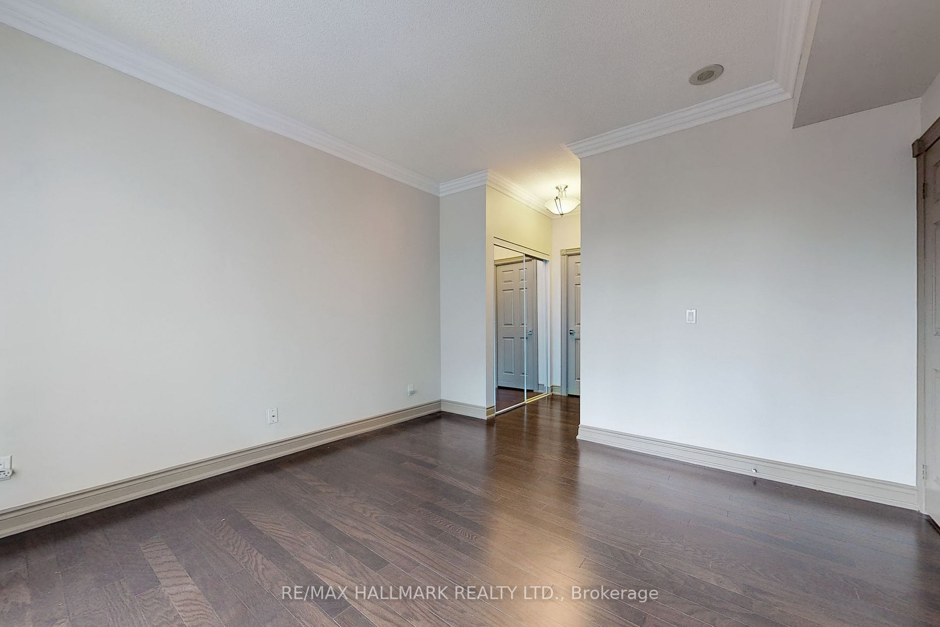 8 Park Rd, #3710