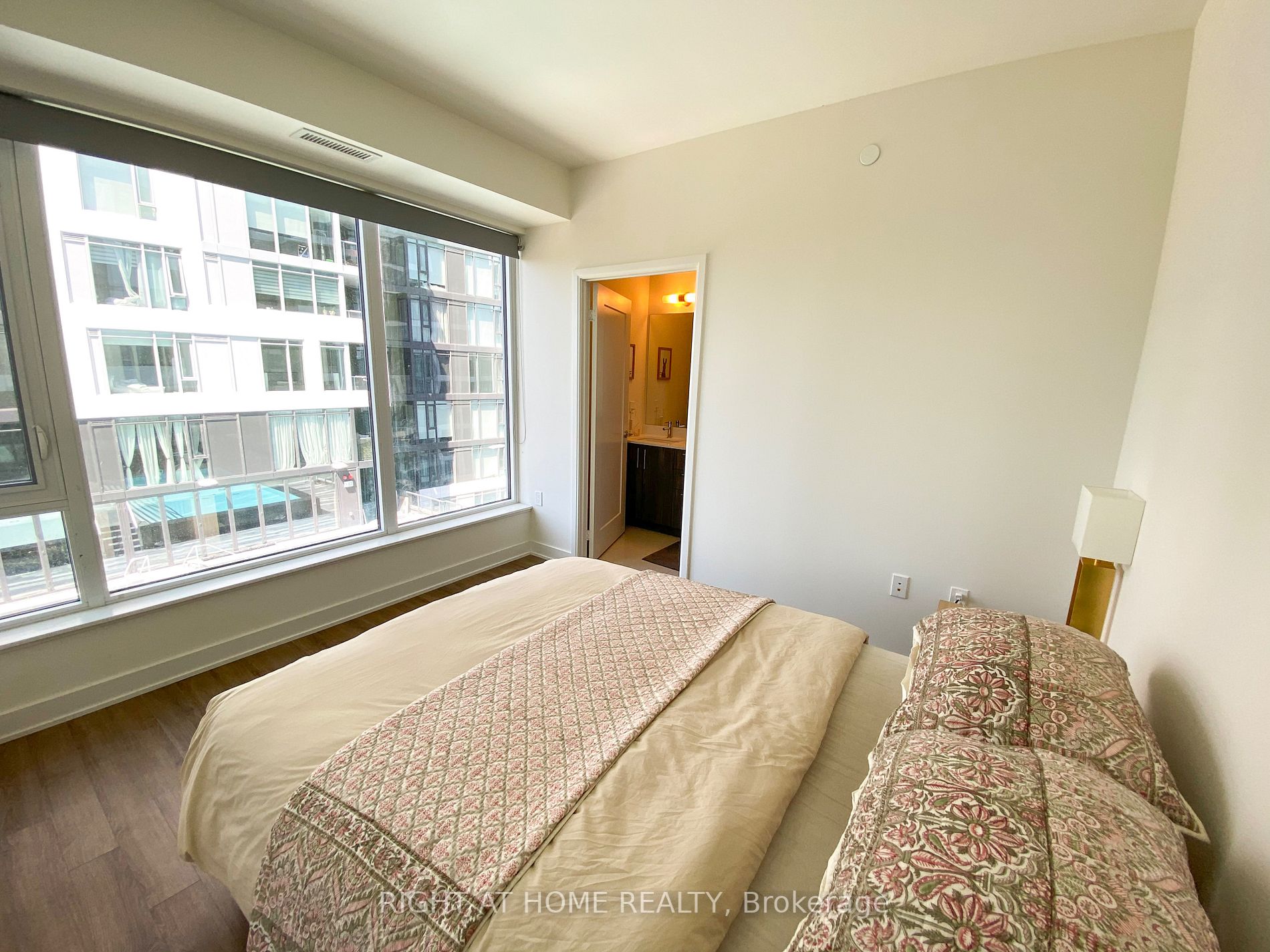 576 Front St W, #1107