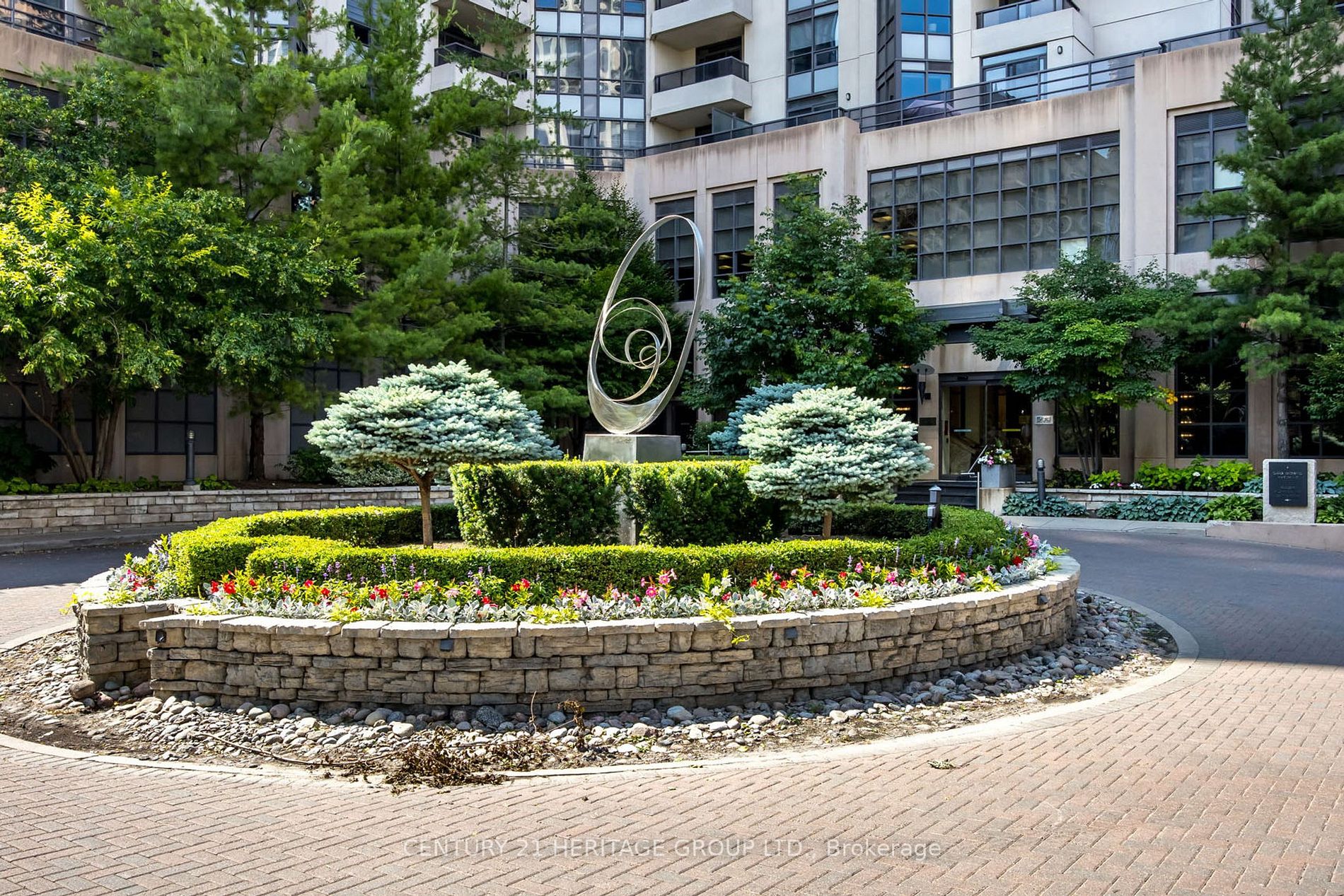 500 Doris Ave N, #1627