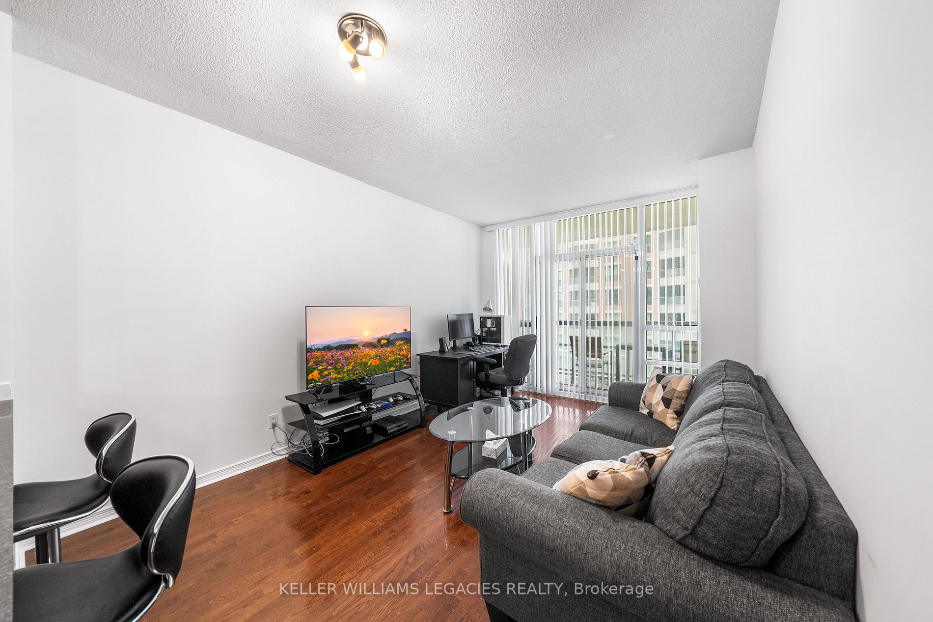 509 Beecroft Road, #1101