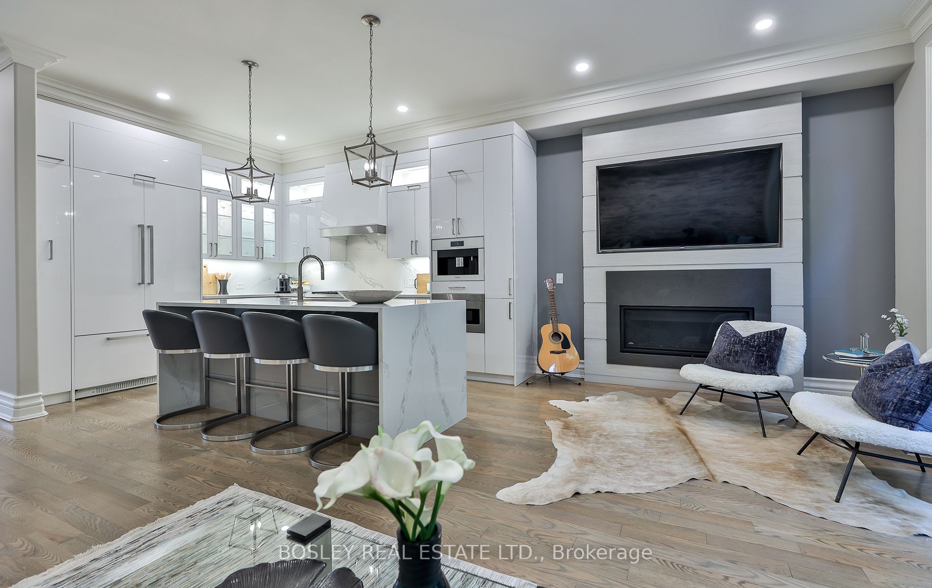 316 Broadway Avenue