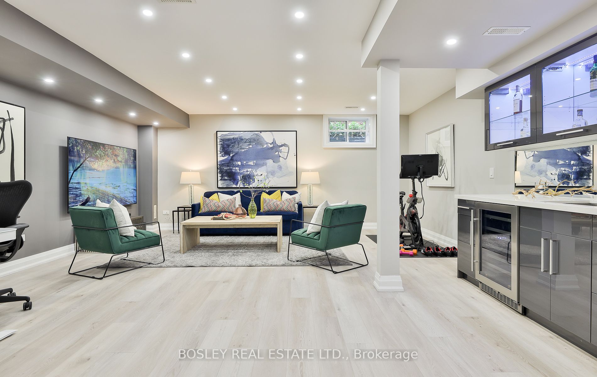 316 Broadway Avenue