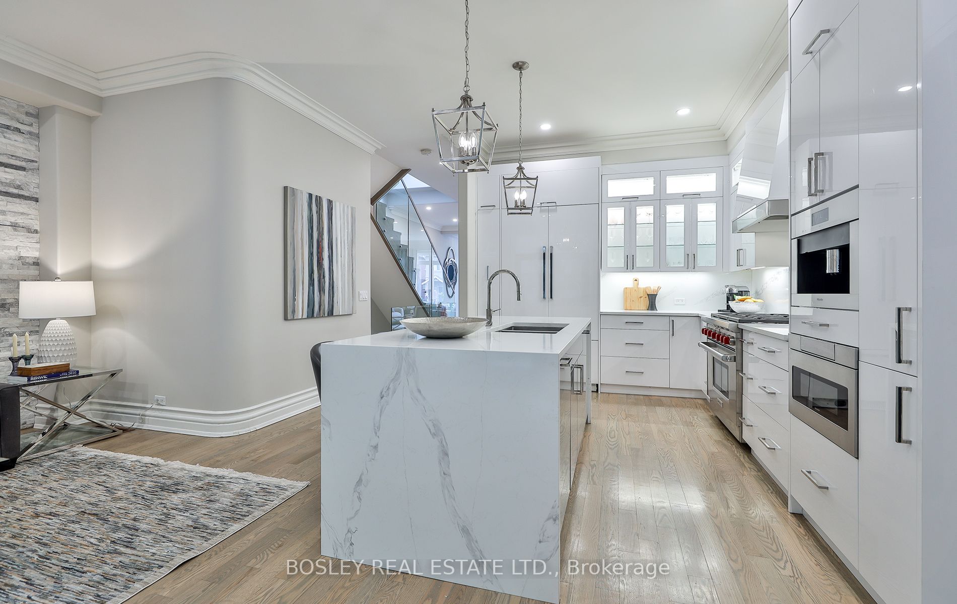 316 Broadway Avenue