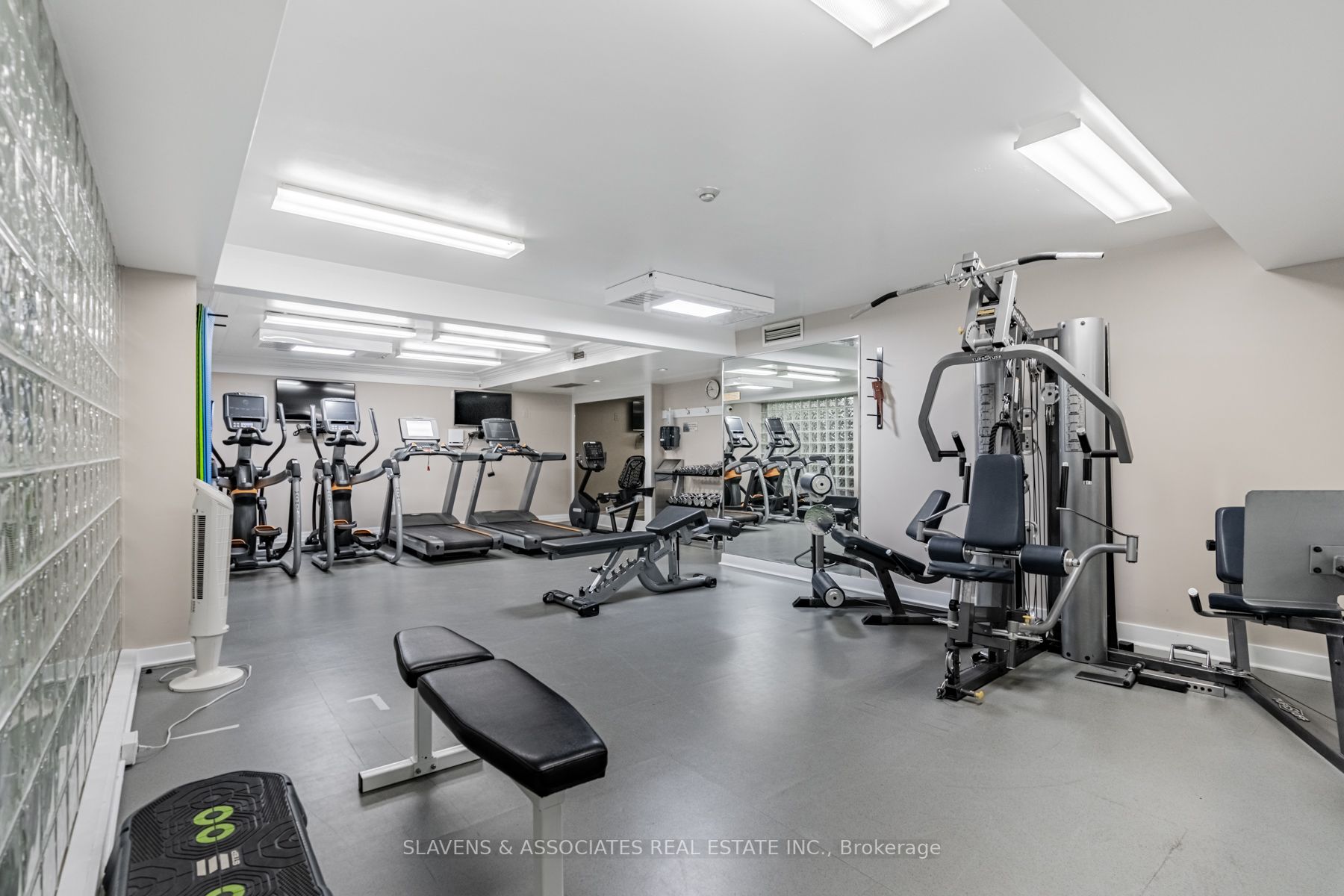 2727 Yonge St, #604