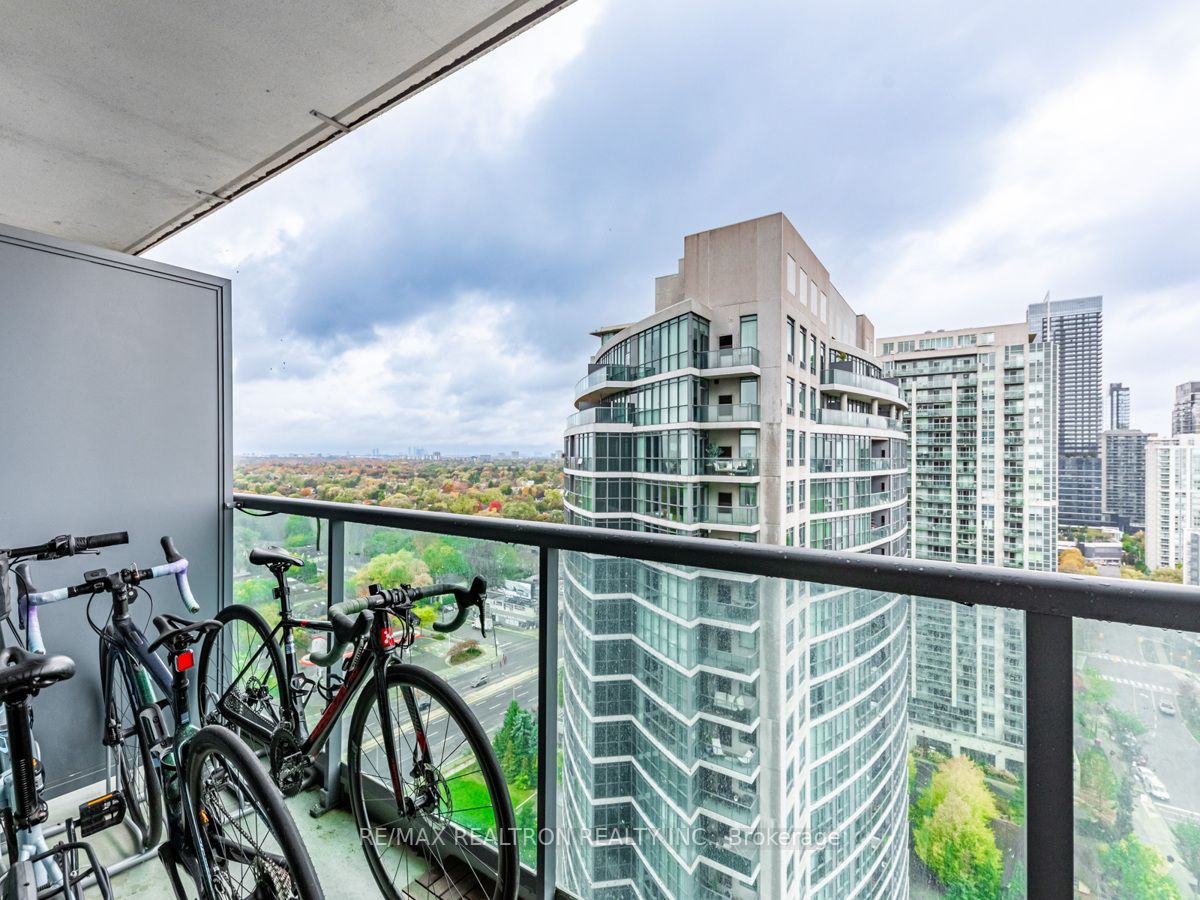 30 Harrison Garden Boulevard, #2509