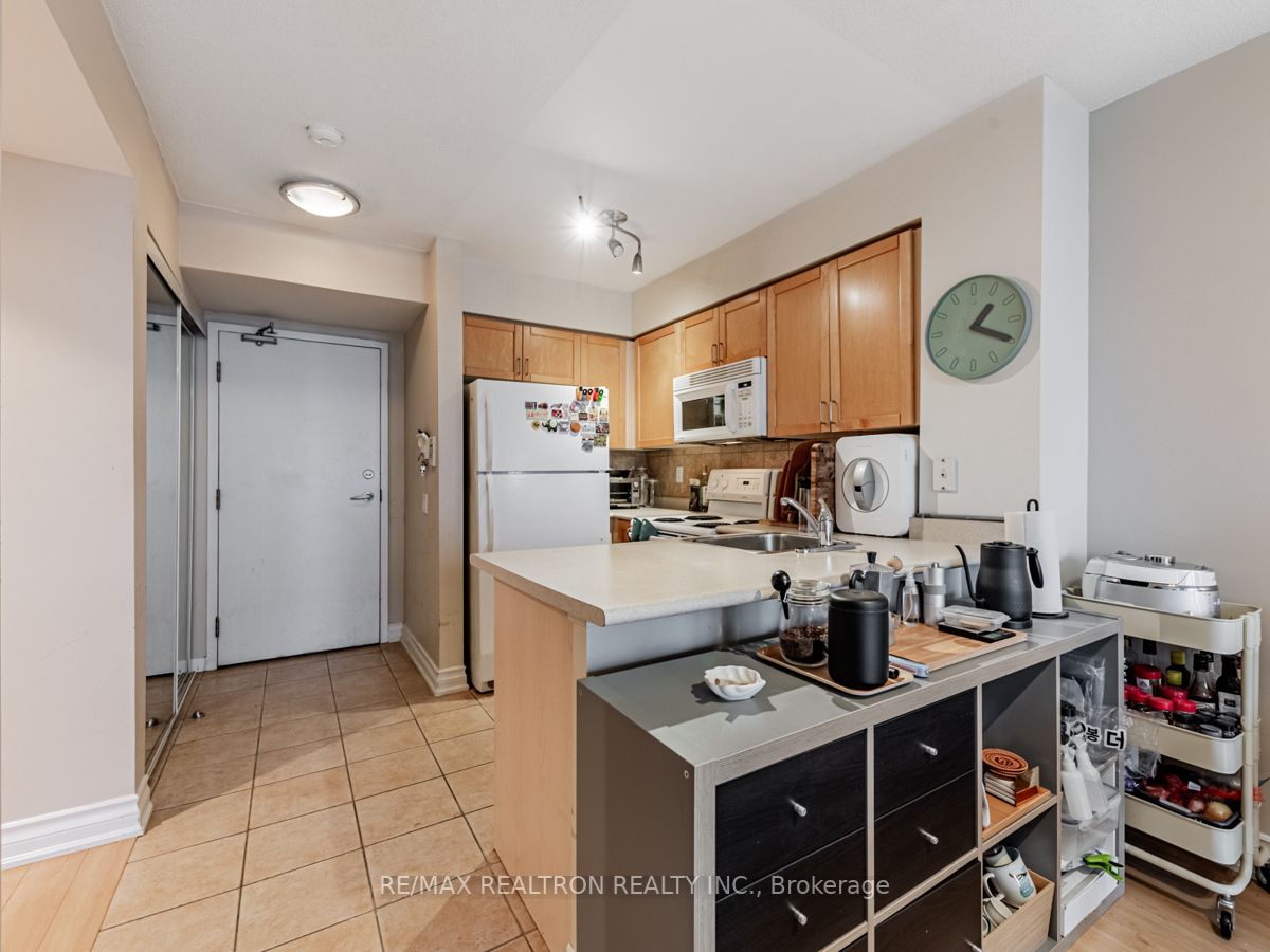 30 Harrison Garden Boulevard, #2509