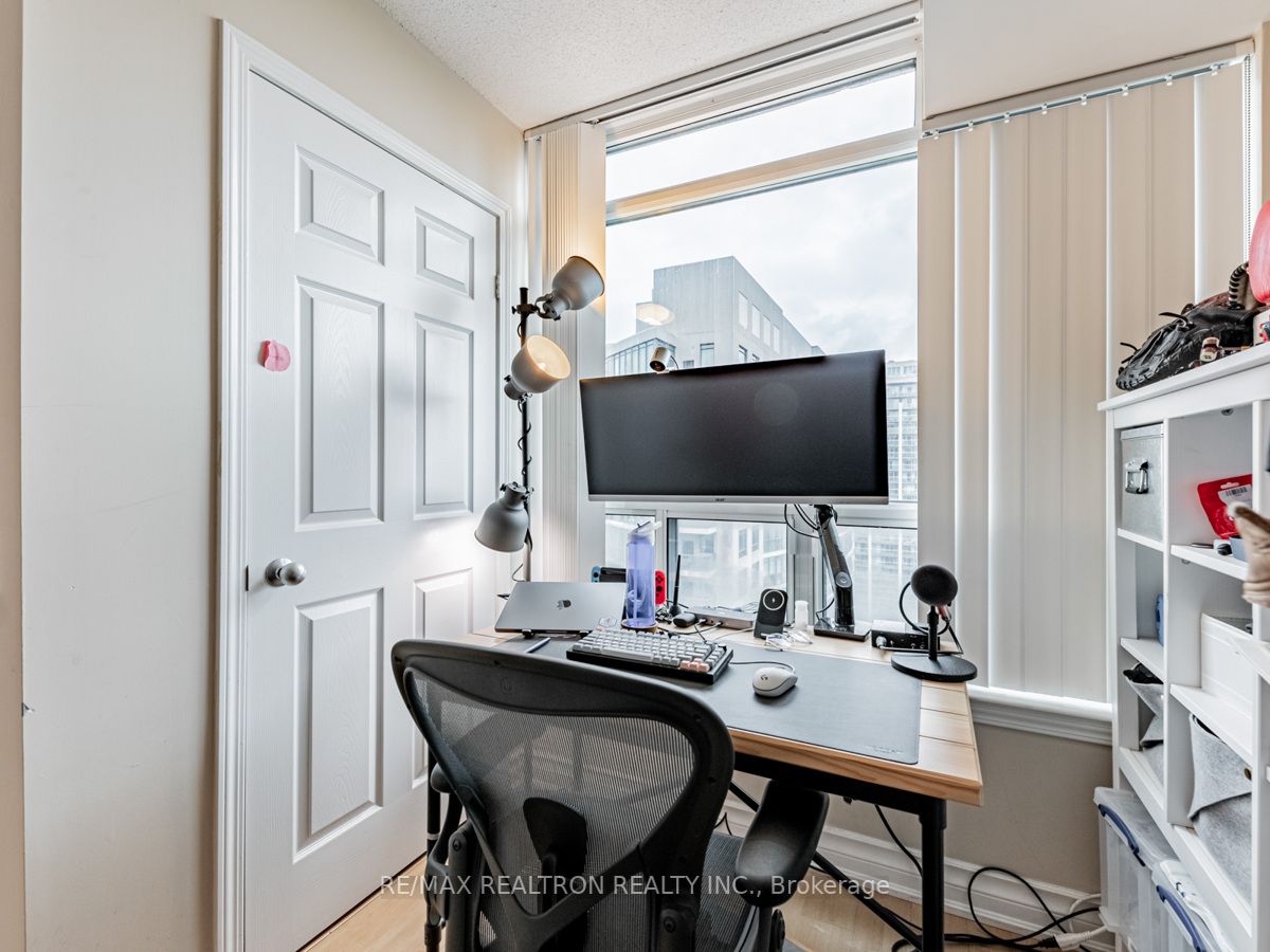 30 Harrison Garden Boulevard, #2509