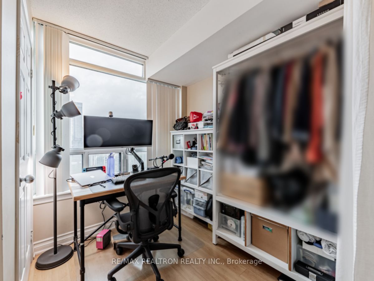 30 Harrison Garden Boulevard, #2509