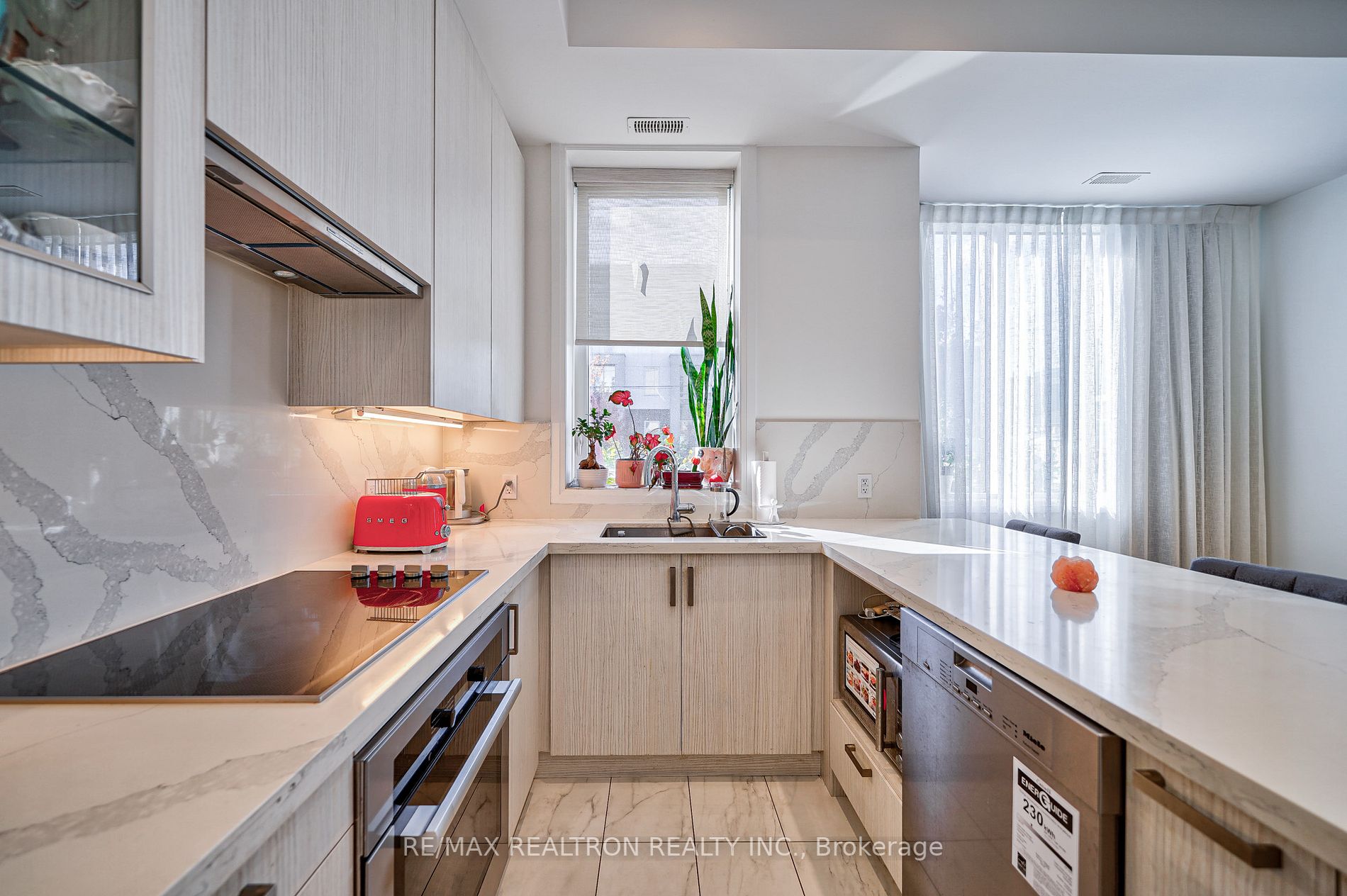 17 Greenbriar Rd, #1