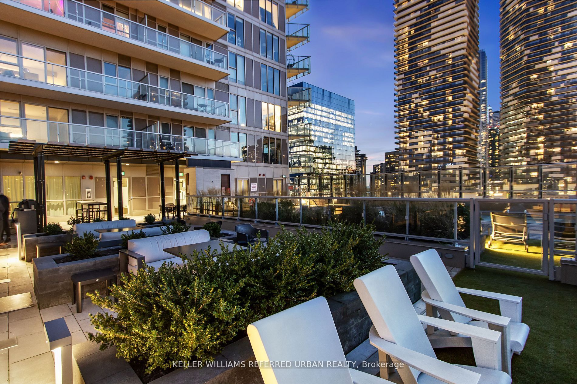 15 Lower Jarvis St N, #514