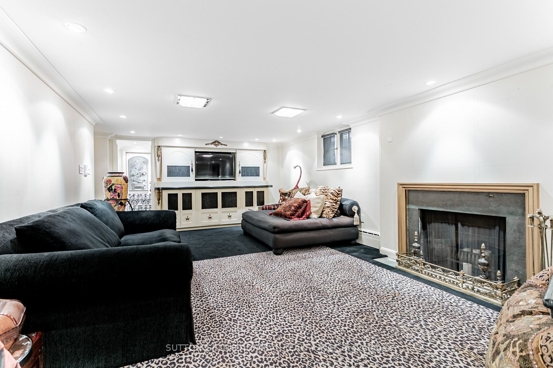 30 Hawarden Cres