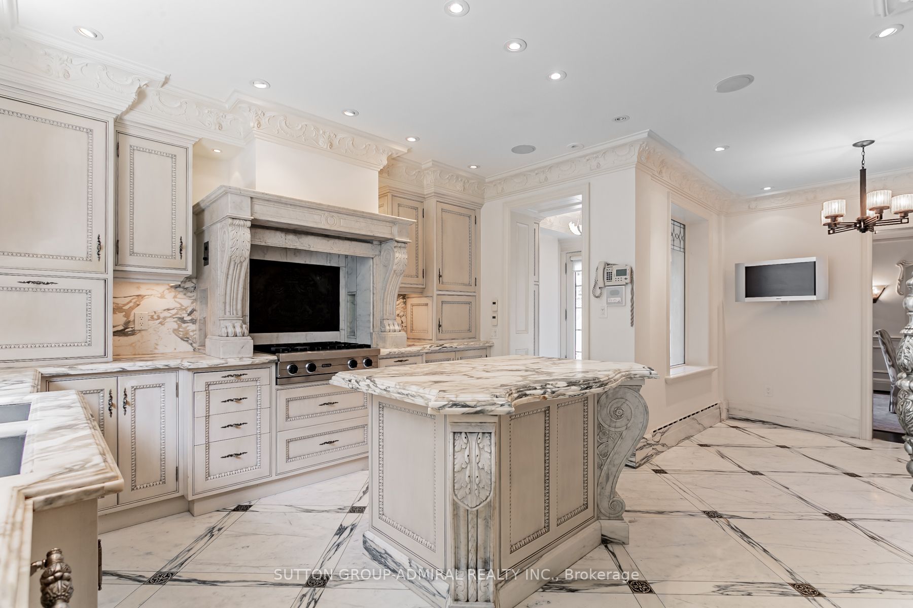 30 Hawarden Cres